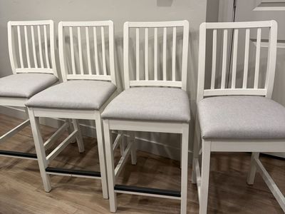 4 Counter Height, Stools