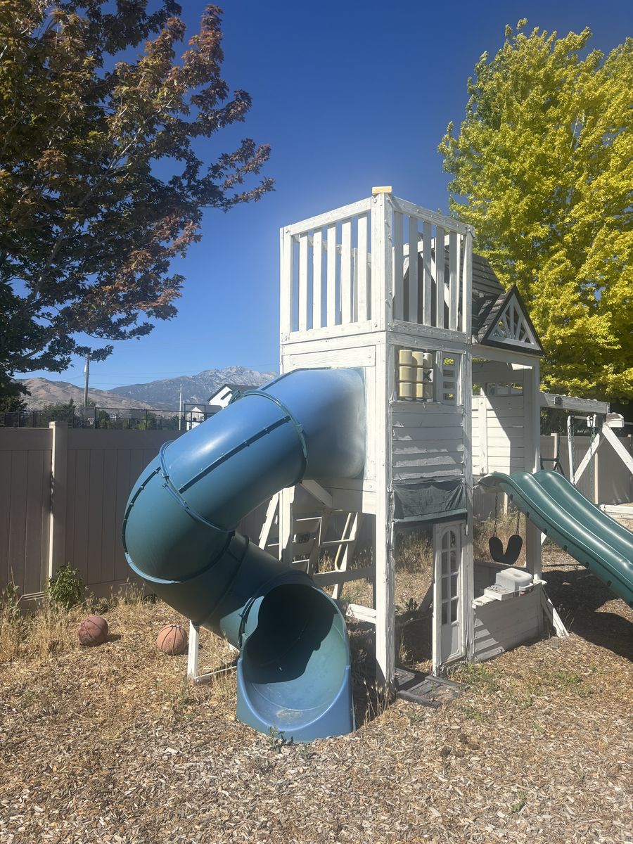 Main image 10