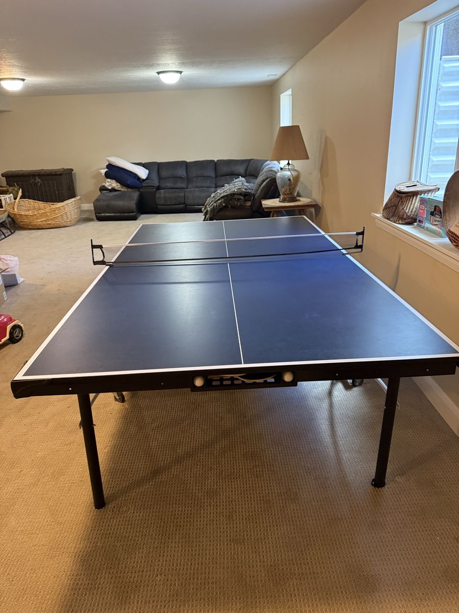 Regulation Size Foldable Ping Pong Table with Net - Great for Game Rooms