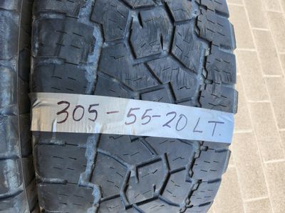 305/55r20 toyo open country at