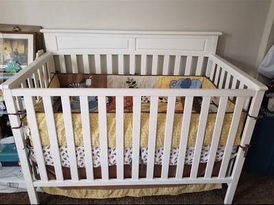 Baby crib