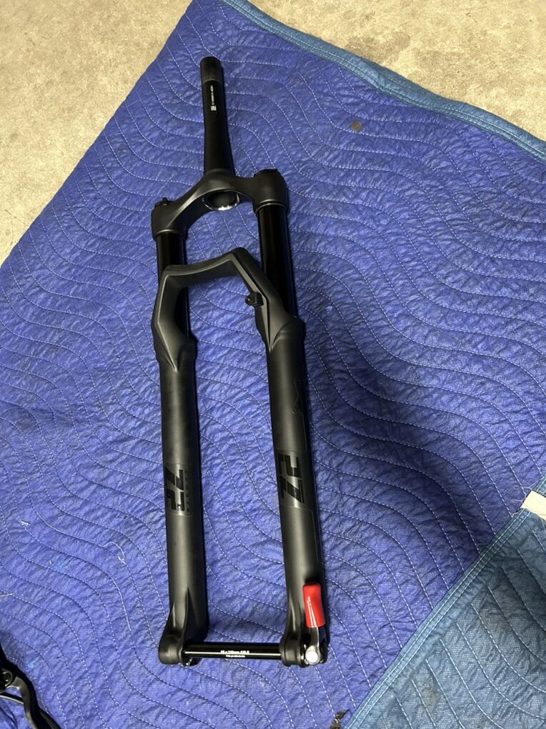 29er Marzocchi Bomber Z2 Fork 130mm