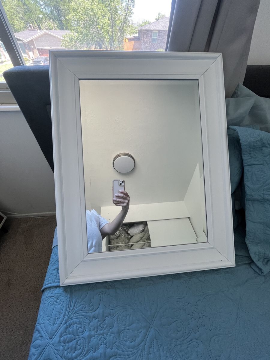 White mirror