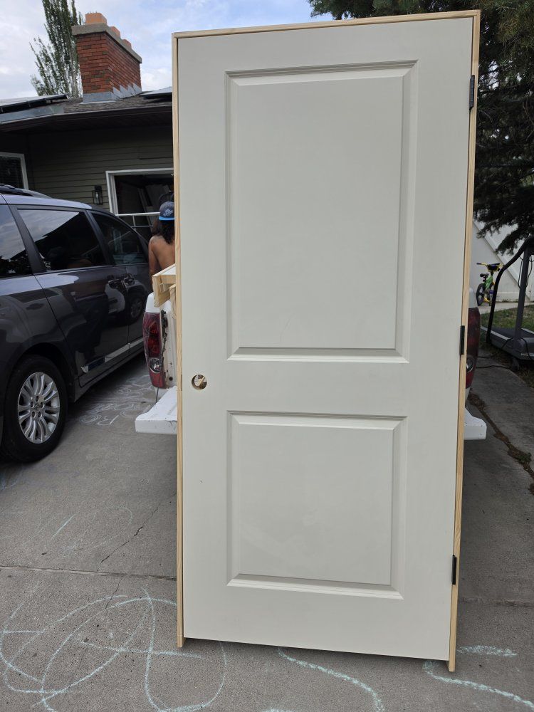 Pre-hung Interior Door with Frame and Hinges