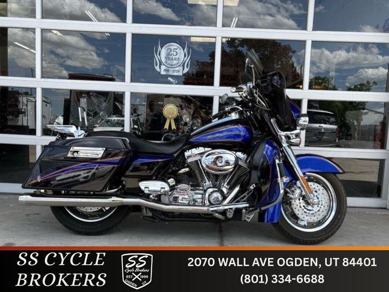 2004 Harley-Davidson FLHTCSE Electra Glid