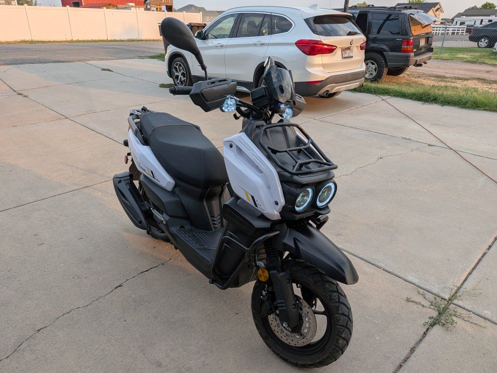 Tank 150 Gas Scooter / Motor Scooter