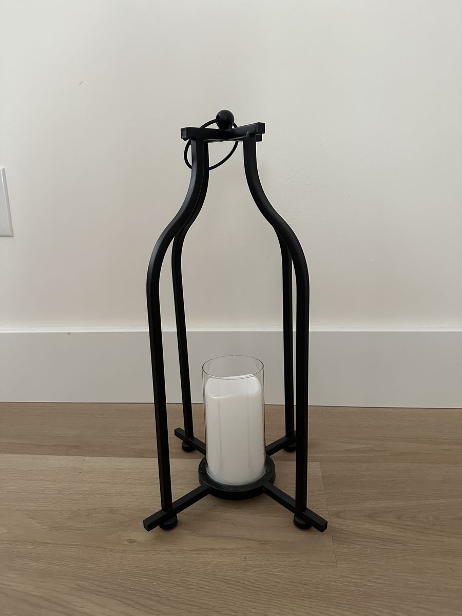 Main image 6