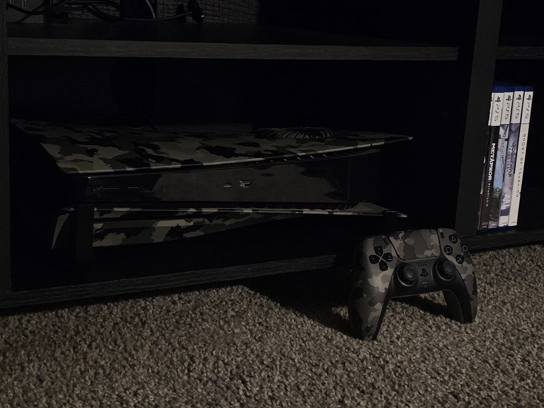 Main image 6