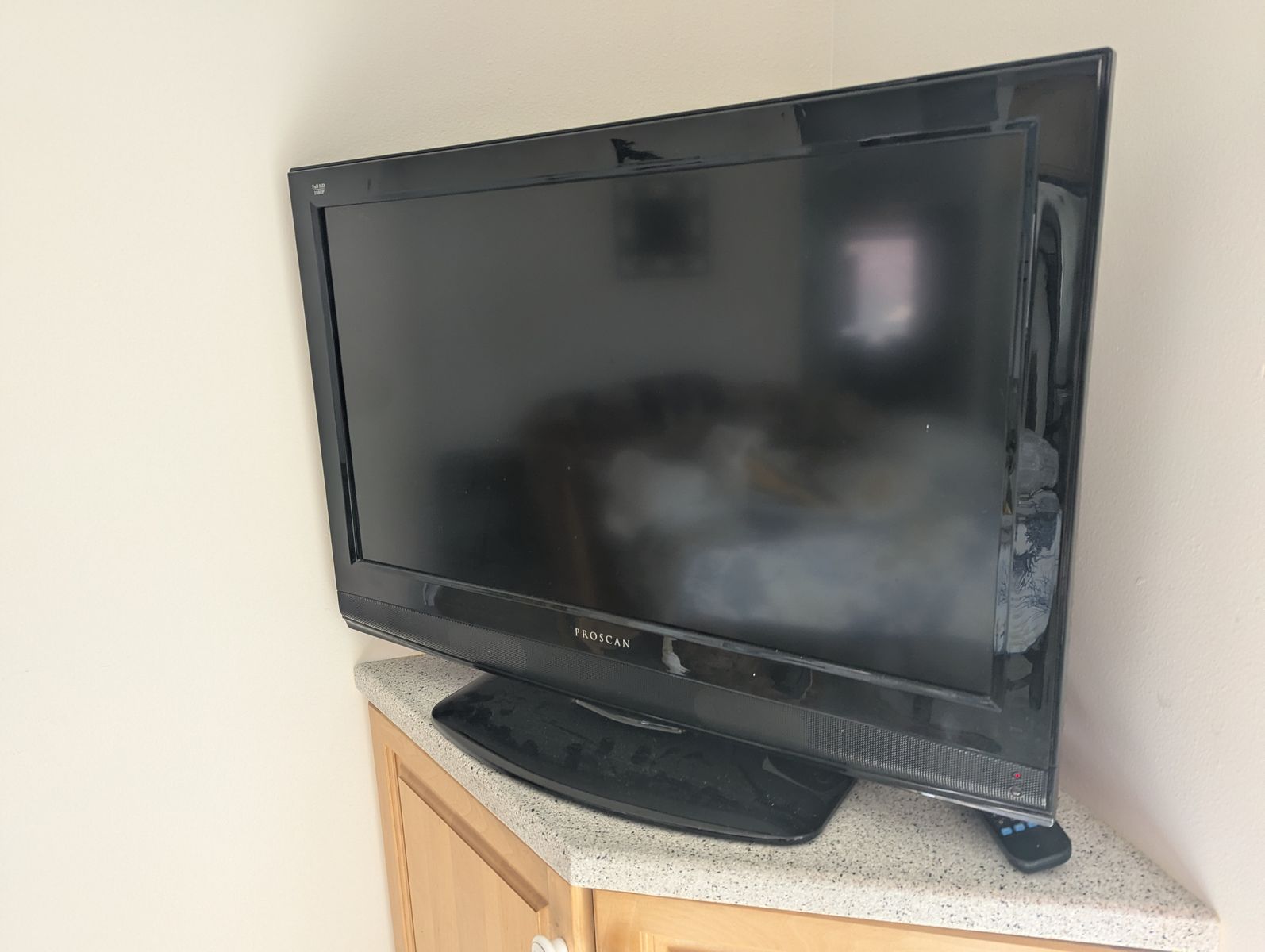 Proscan 32LB45Q lcd  TV & Remote