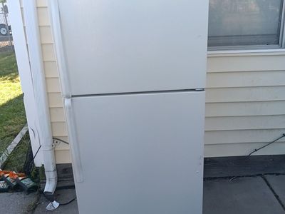 Free fridge. Works but over time will get a bit of water build-up in the bottom