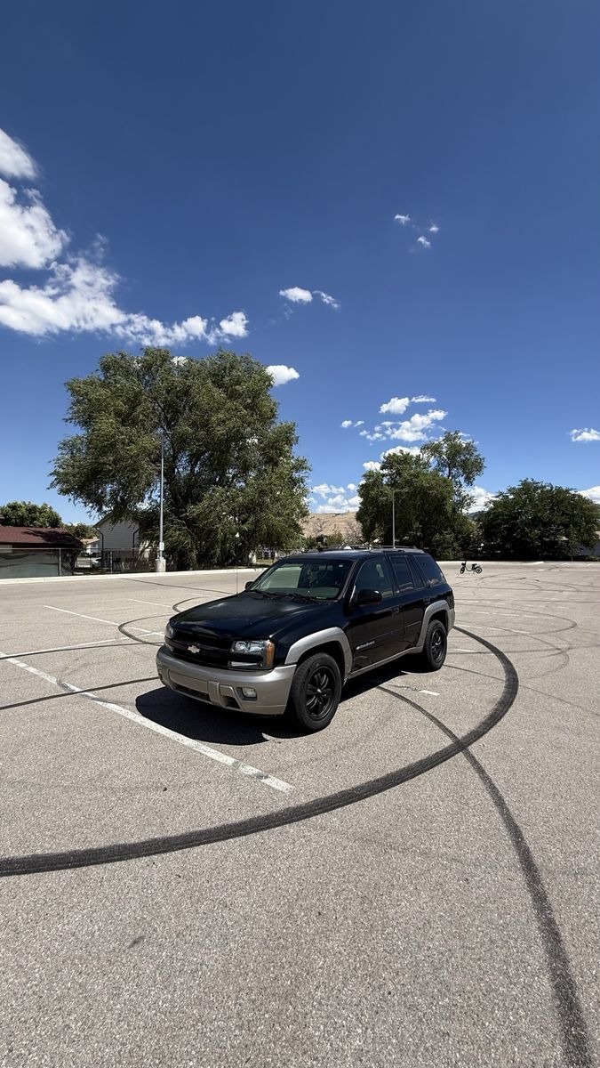 2002 Chevrolet TrailBlazer LTZ