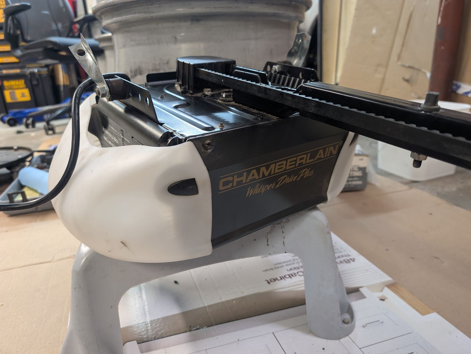 Chamberlain Whisper Drive Plus 41DB002-2 Garage Door Opener System - Used, Good Condition Belt Drive