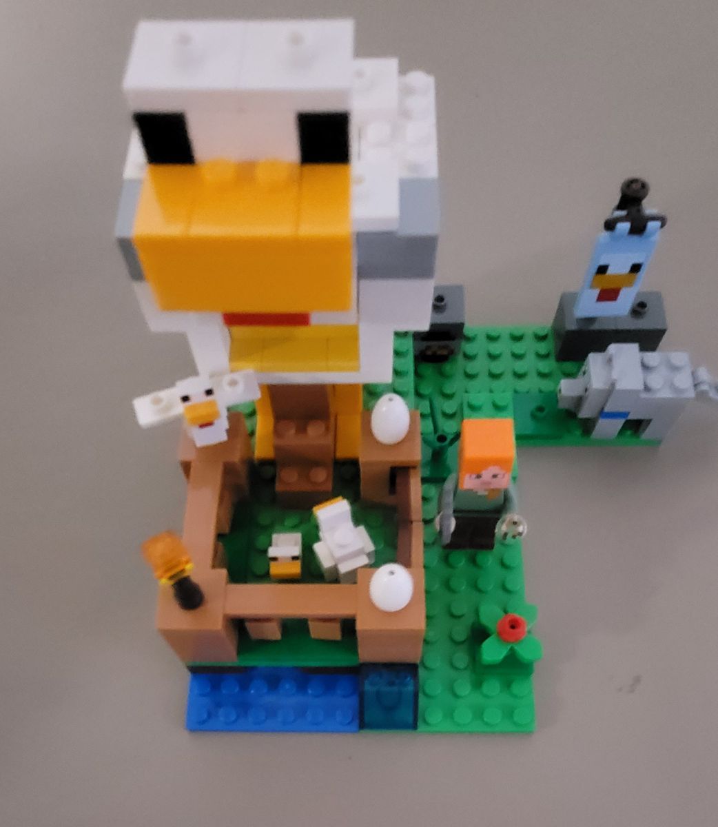 Lego Minecraft Chicken Coop