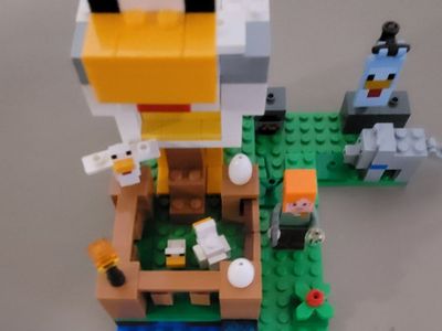 Lego Minecraft Chicken Coop