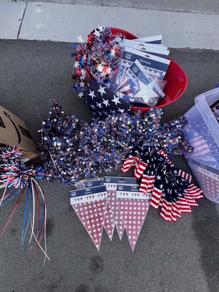 PARTY DECOR - JULY 4th 250 yr Anniv PIONEER DAYS Red White &  Blue  Decorations