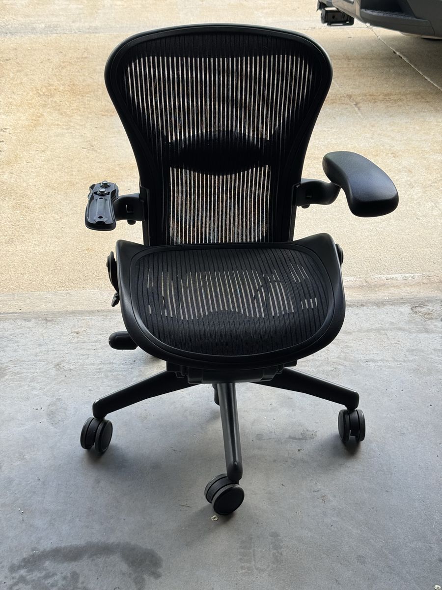 Herman Miller Aeron Ergonomic Office Chair Size A