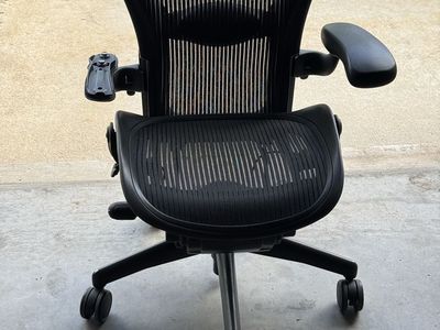 Herman Miller Aeron Ergonomic Office Chair Size A