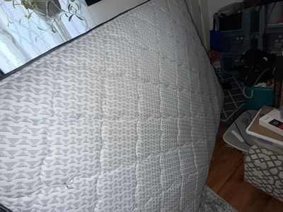 Serta Calm Sky Queen Size Mattress Used