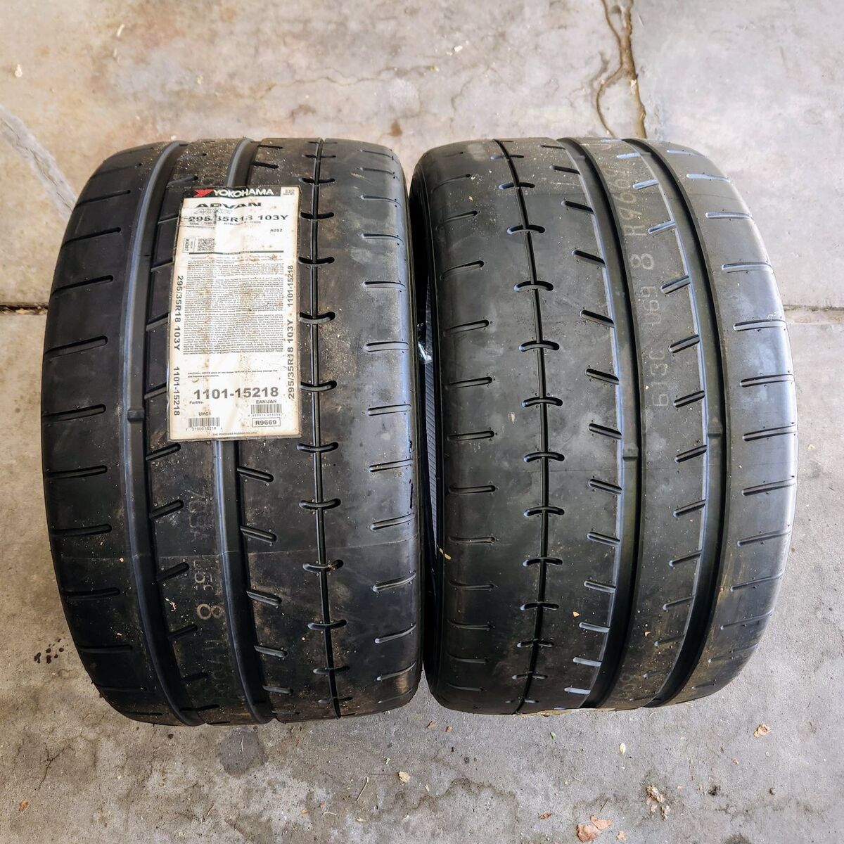 New Yokohama Advan A052 295/35R18 Tires
