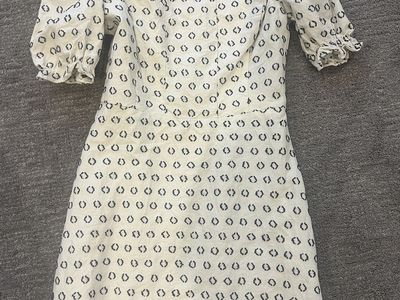 Brand new women’s dress