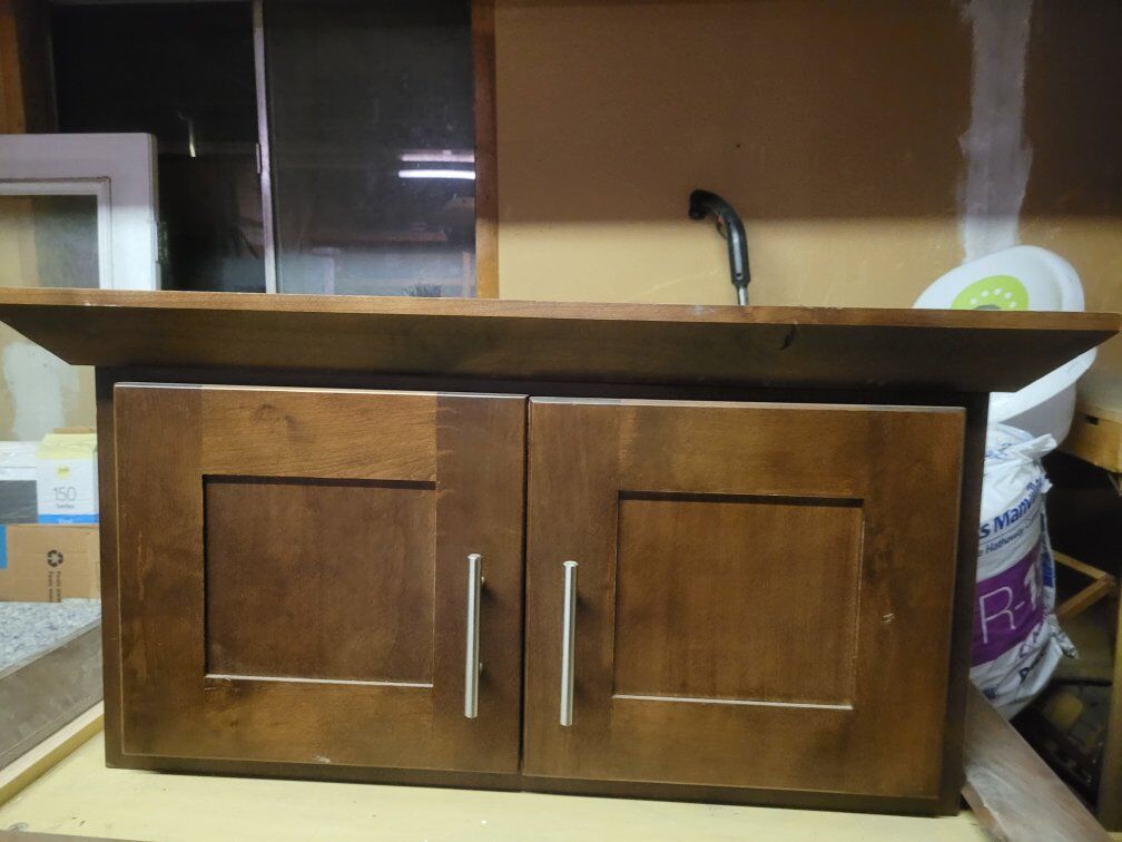 Kitchen Cabinets and Countertop