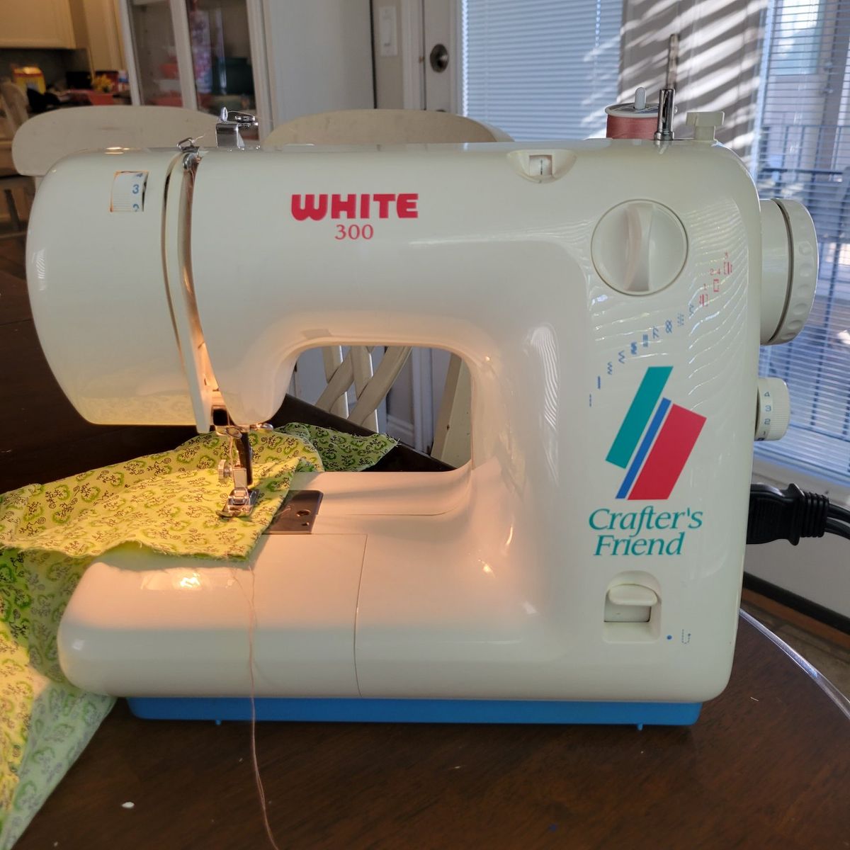 Working White W300 Crafter's Friend sewing machine with original box.