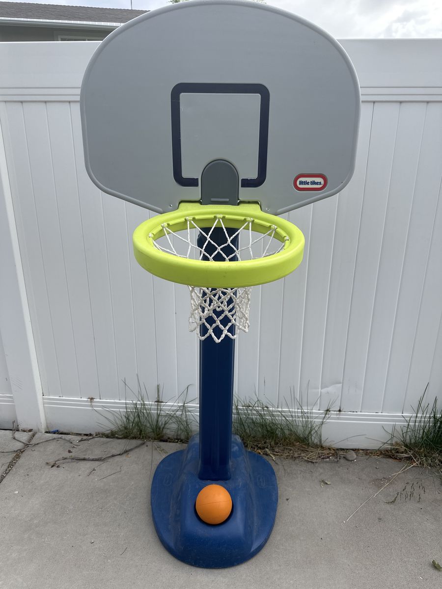 Little Tikes Basketball Hoop