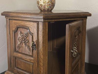 Pair of octagonal end tables