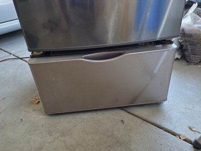 washer and dryer stands