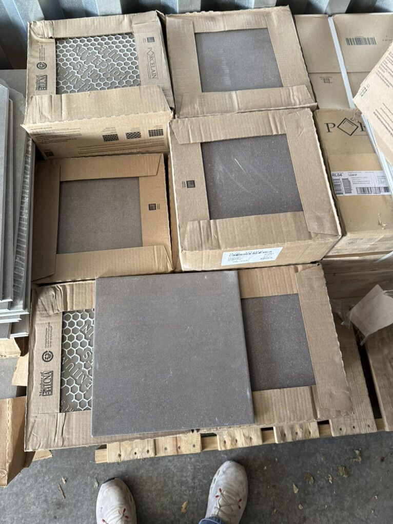 DALTILE - VOLUME 1.0 12 X 12 ACCENT BROWN