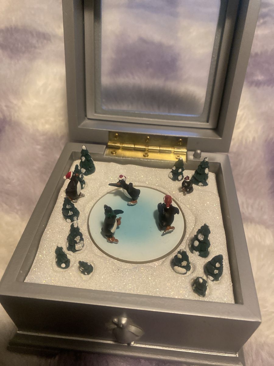 Mr. Christmas Mini Music Box - Ice Skating Penguins - Holiday Collectible