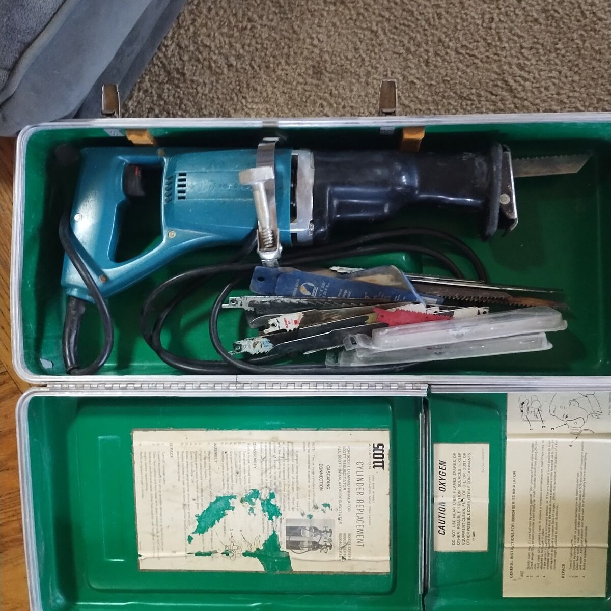 Makita Sawzall and blades