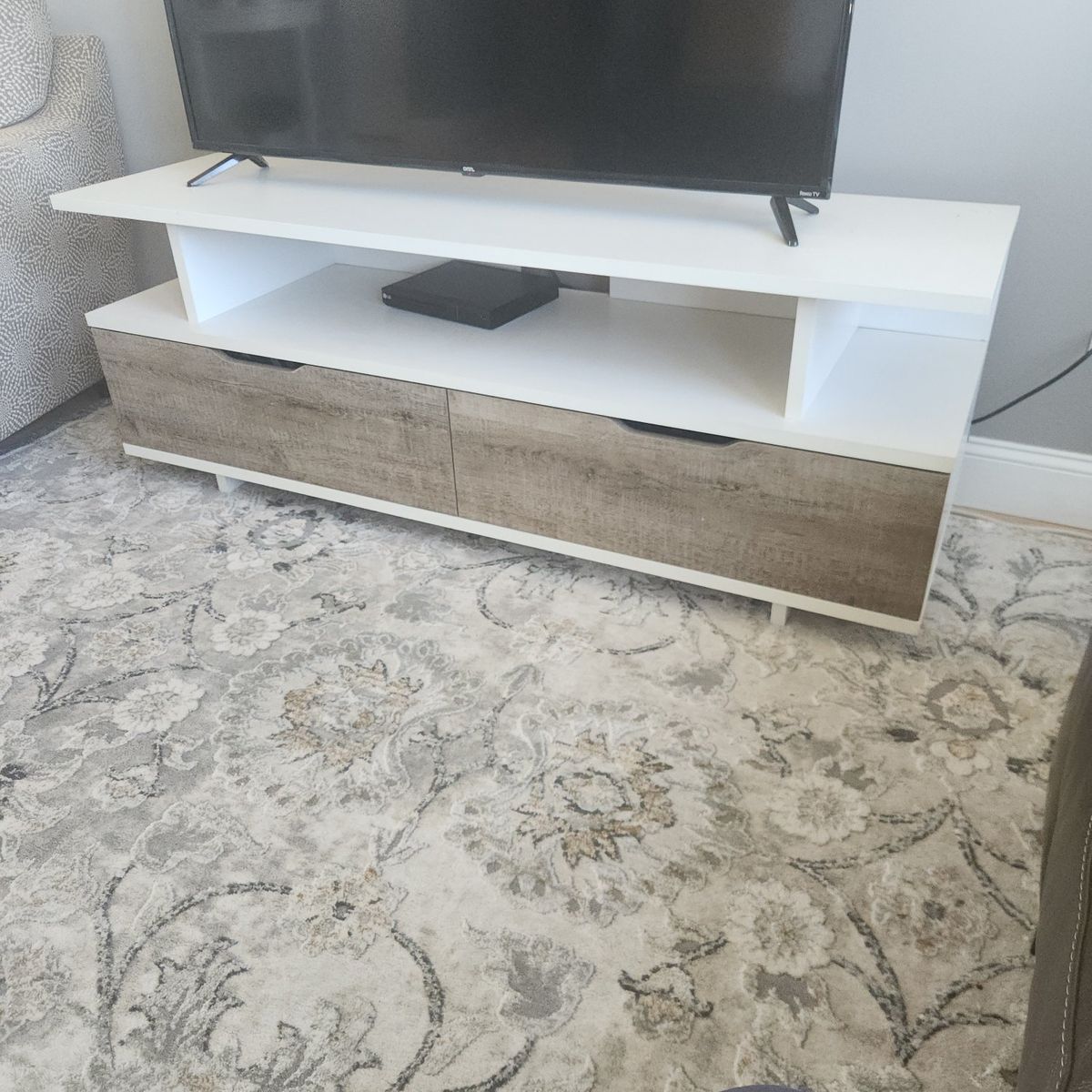 tv stand