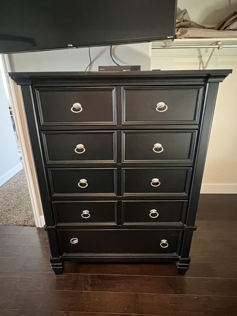 Black Wooden Dresser