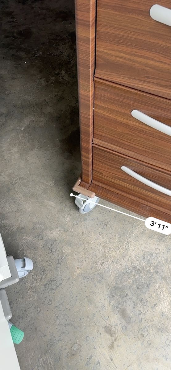 Main image 7