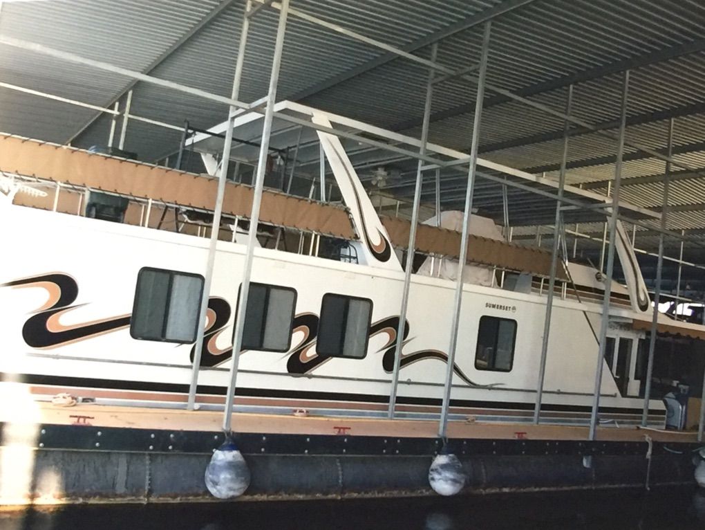 2000 16x71 Custom Built Sumerset Houseboat