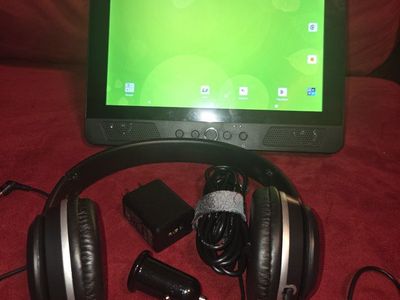 gpx 10" tablet & portable dvd player combo w/ head