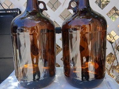 Amber Glass thick Gallon Jugs with Lids and Handles - Homebrewing, Kombucha, Fermentation, Crafting, Tumbling.