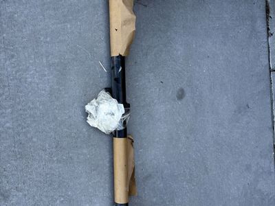 NEW Curt 13068 Class 3 Trailer Hitch
