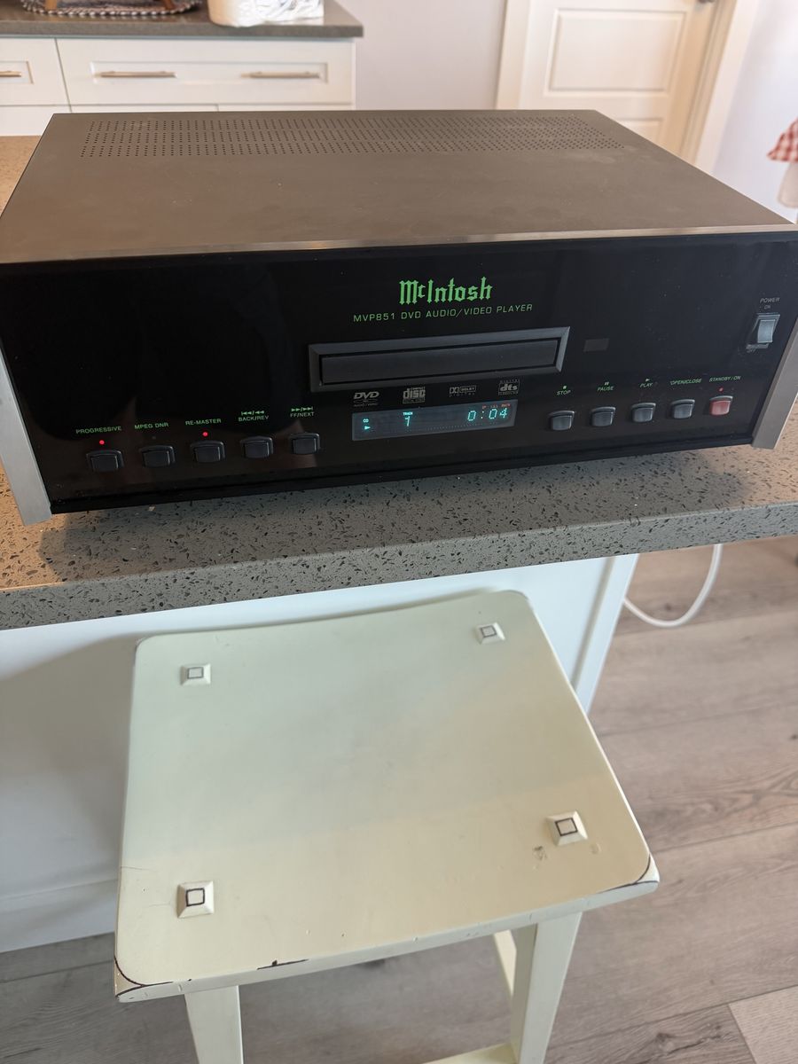 McIntosh MVP-851 cd/dvd player