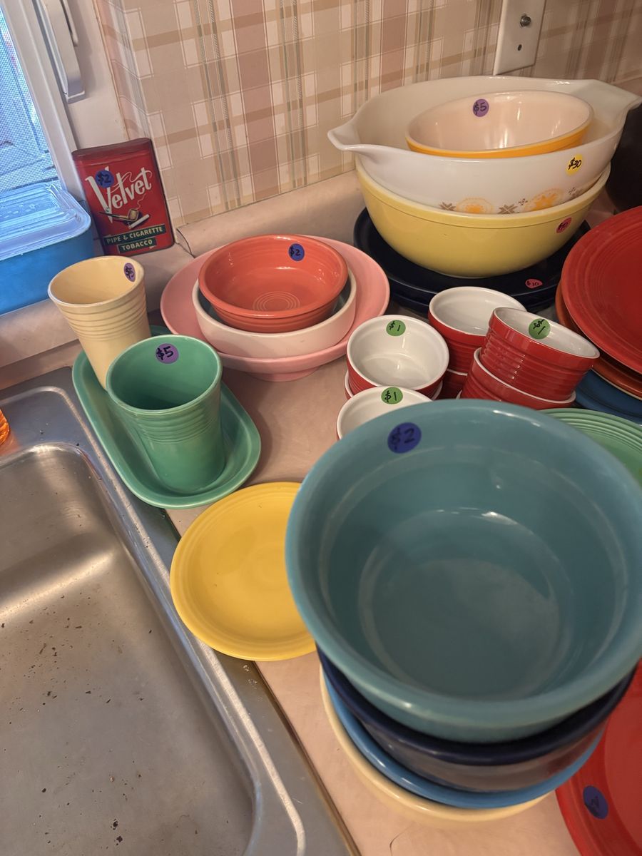 Vintage Fiesta Ware Dinnerware & Pyrex! *Must Pick Up Friday 8/28 in Murray*