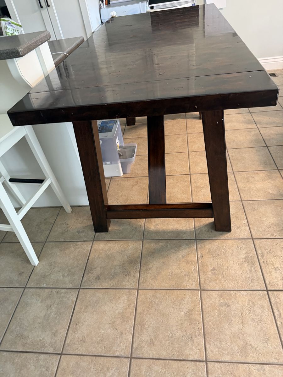 Kitchen table free