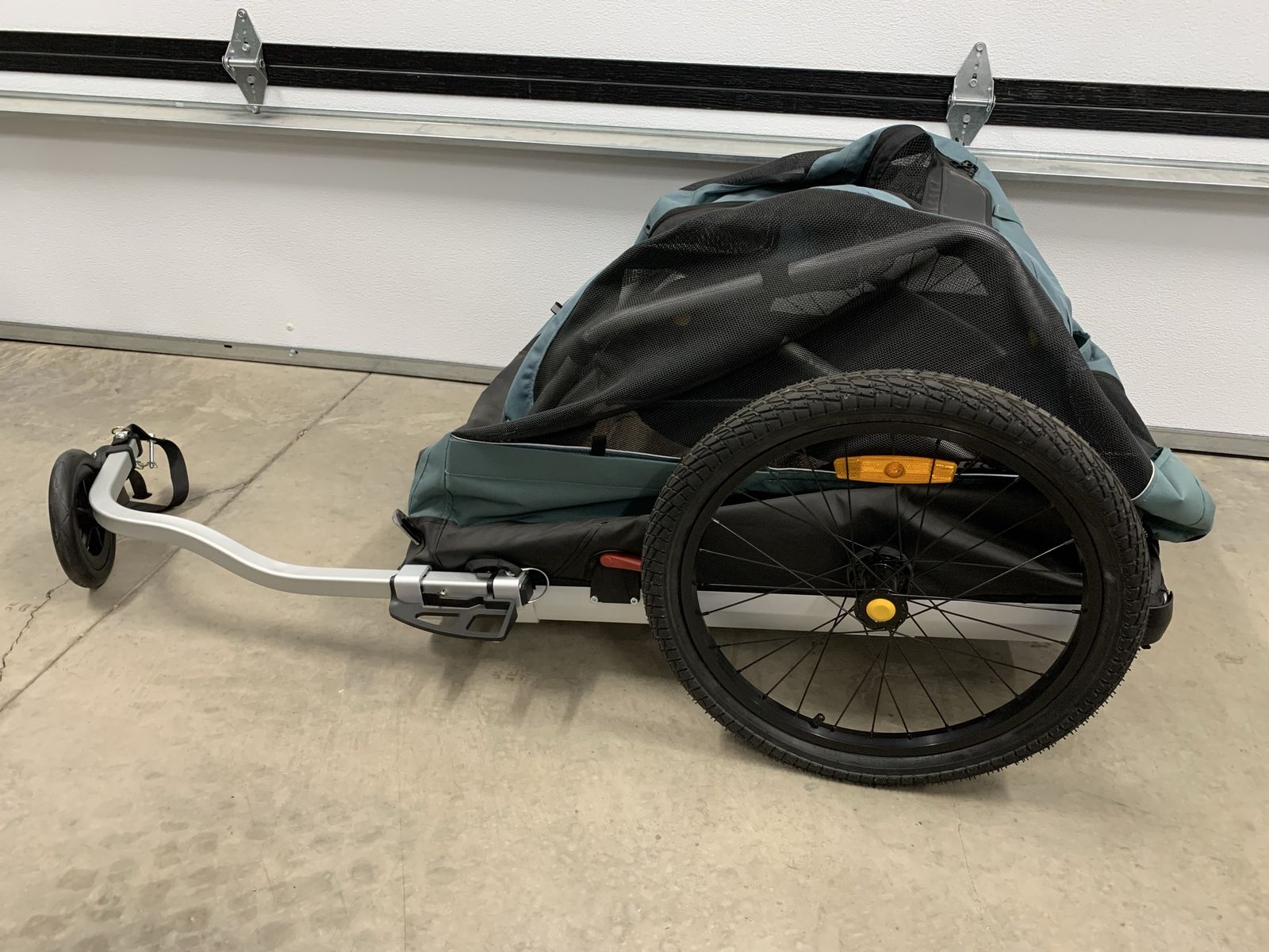 Burley Bark Ranger Pet Bike Trailer