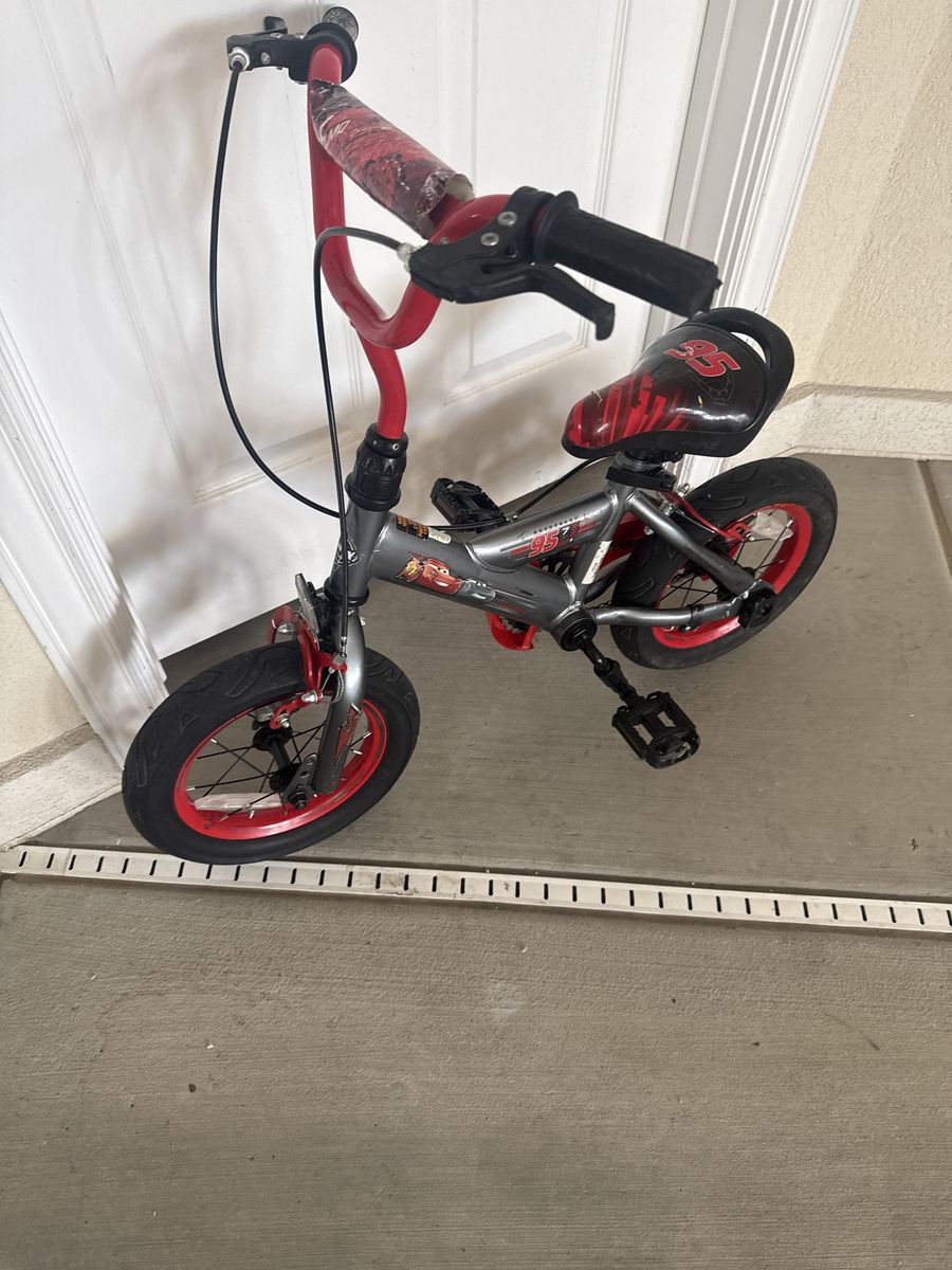 12 Inch Lightening Mcqueen 95 Kids Bike