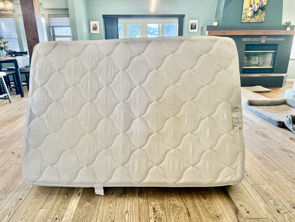 Simmons Pillow Top Mattress 53x74.5