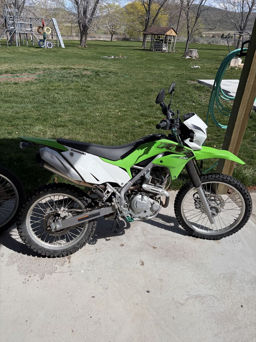 2022 KLX 230