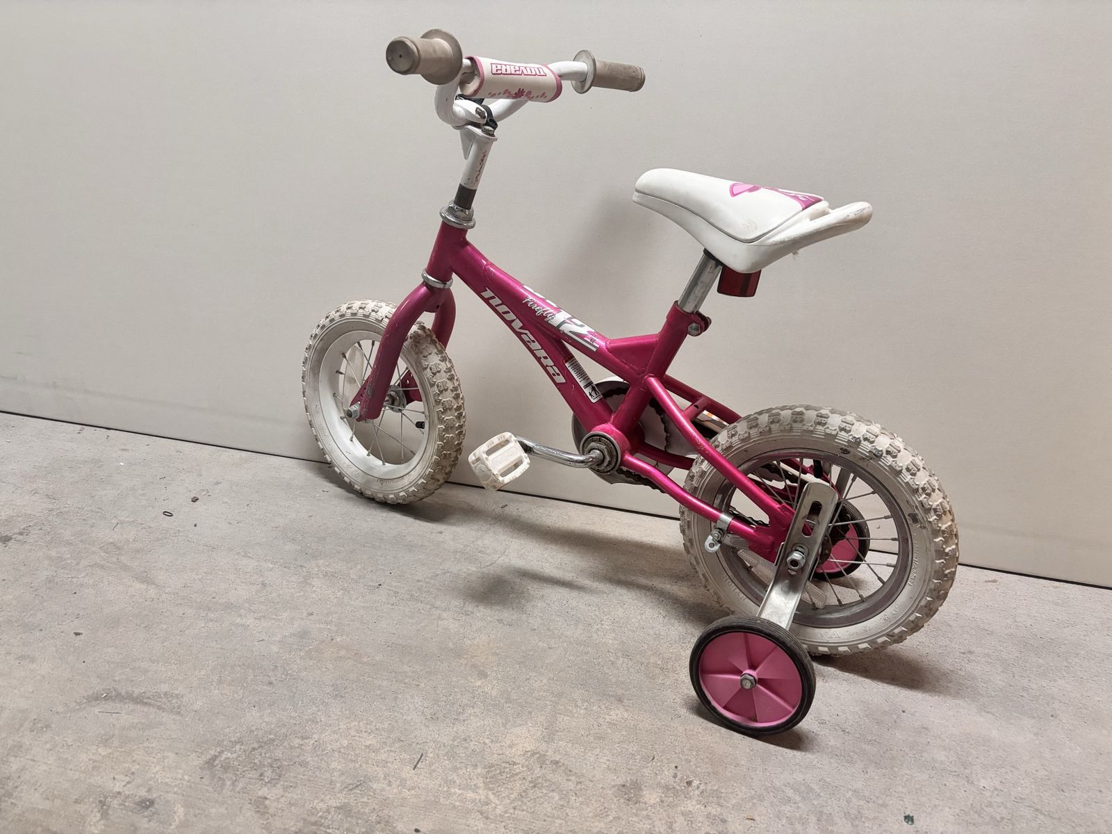 Novara Pixie Kids' Training Wheel Bike - Pink, Small Size for Young Riders