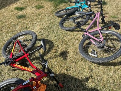 Specialized Riprock 24 mountain bike