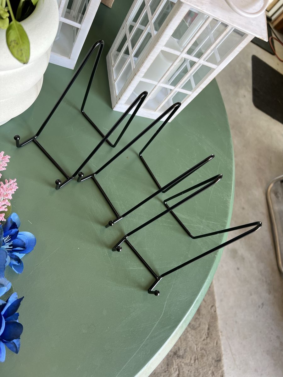 3 Black metal picture frame holders