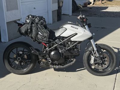OBO Ducati Hypermotard 796 *mechanic special*